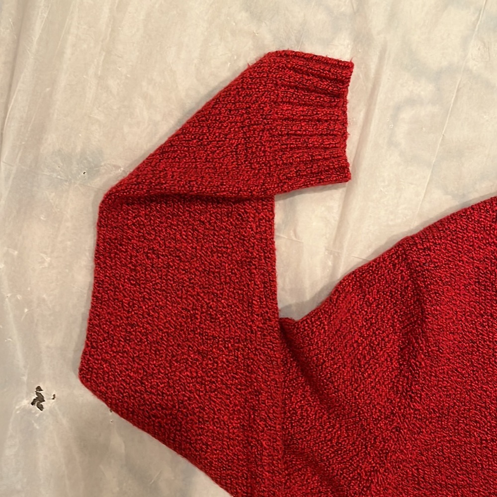 Croft & Barrow Crew Neck Sweater in Red.  Pullover. Size large - Picture 7 of 12